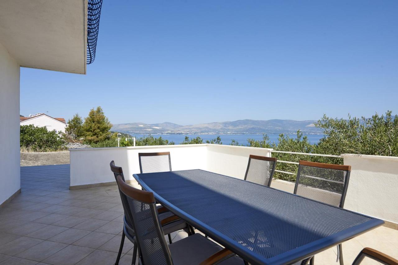 Apartments By The Sea Slatine, Ciovo - 15504 Exterior foto